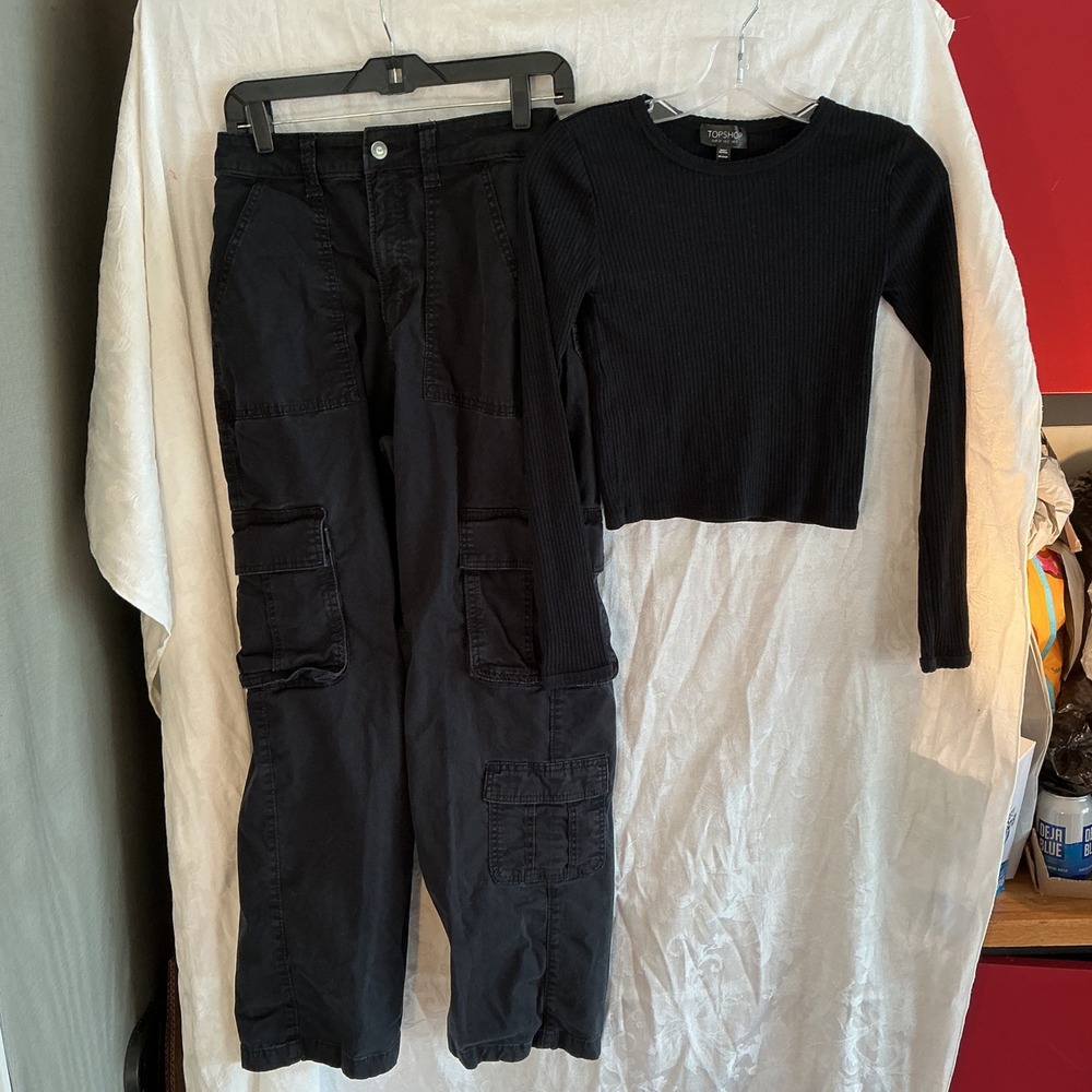 Hollister Cargo Outfit Set Women Sz 2 Black Excellent Top Ribbed Crop Utility